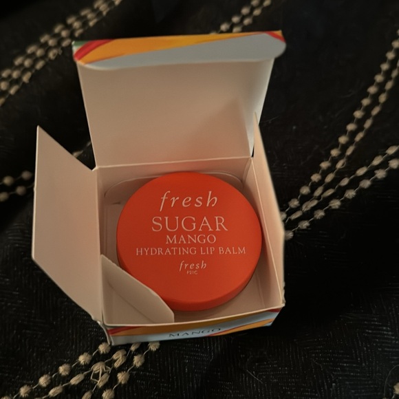 Fresh Mango lip balm - Picture 3 of 4